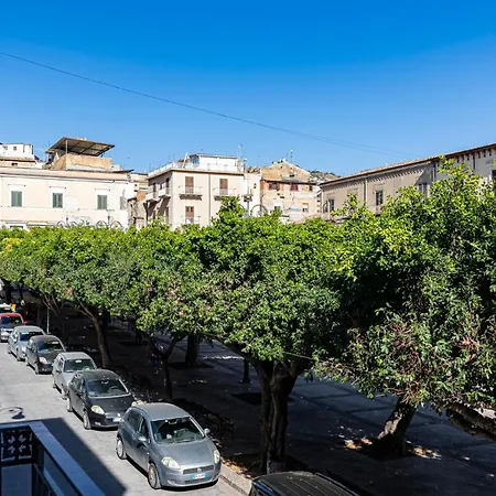 Palazzo Albergamo *